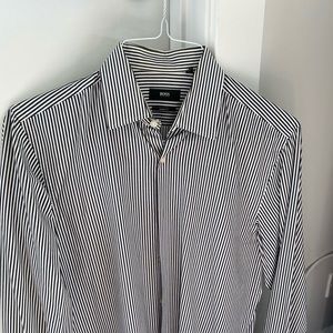Men’s Hugo Boss button down shirt